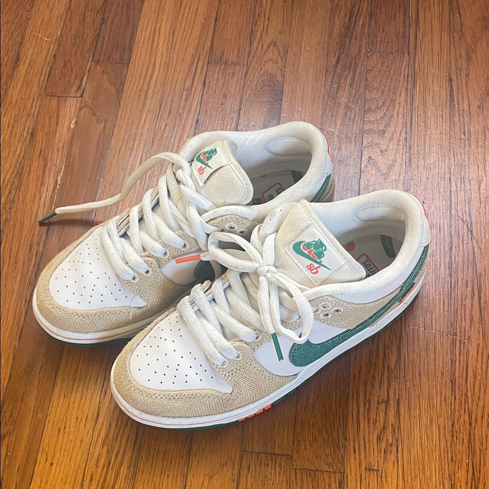 Jarritos Nikes